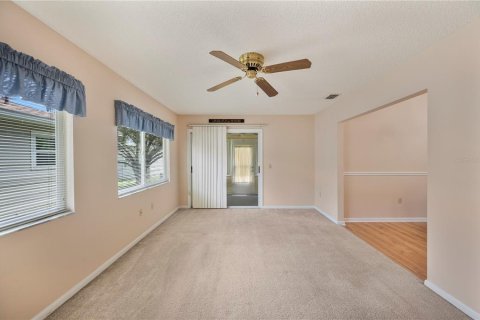 Villa ou maison à vendre à Lakeland, Floride: 2 chambres, 133.87 m2 № 2094319 - photo 15