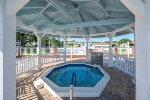 Villa ou maison à vendre à Lakeland, Floride: 2 chambres, 133.87 m2 № 2094319 - photo 28