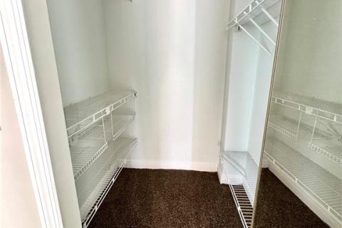 Condominio en alquiler en Kissimmee, Florida, 2 dormitorios, 102.19 m2 № 1902694 - foto 15