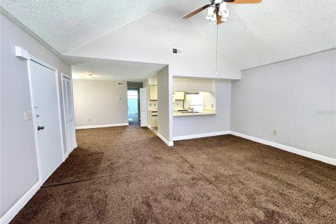 Condominio en alquiler en Kissimmee, Florida, 2 dormitorios, 102.19 m2 № 1902694 - foto 4