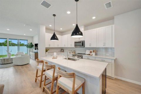 Villa ou maison à vendre à Wesley Chapel, Floride: 3 chambres, 168.62 m2 № 2208638 - photo 3