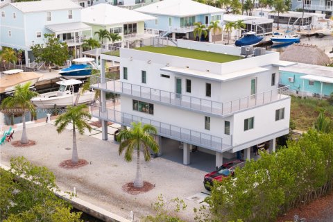 Casa en venta en Key Largo, Florida, 5 dormitorios, 264.59 m2 № 2014374 - foto 11