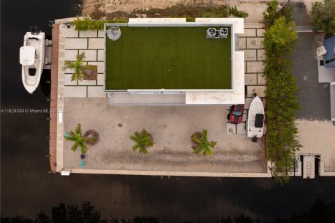 Casa en venta en Key Largo, Florida, 5 dormitorios, 264.59 m2 № 2014374 - foto 5