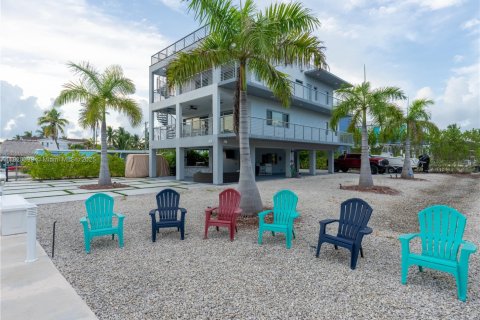 Casa en venta en Key Largo, Florida, 5 dormitorios, 264.59 m2 № 2014374 - foto 2