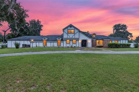 Casa en Riverview, Florida 4 dormitorios, 325.25 m2 № 2396452