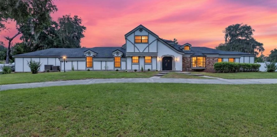 Casa en Riverview, Florida 4 dormitorios, 325.25 m2 № 2396452