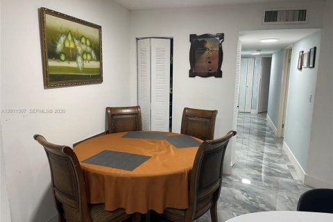 Condominio en venta en Miami, Florida, 3 dormitorios, 99.41 m2 № 2075281 - foto 7