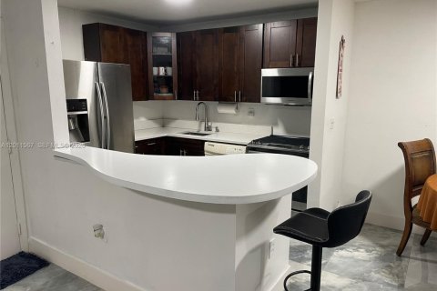 Condominio en venta en Miami, Florida, 3 dormitorios, 99.41 m2 № 2075281 - foto 4