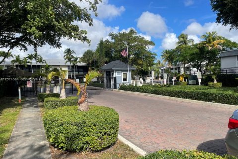 Condominio en venta en Miami, Florida, 3 dormitorios, 99.41 m2 № 2075281 - foto 21