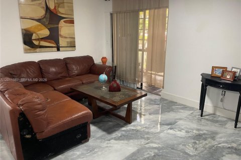 Condominio en venta en Miami, Florida, 3 dormitorios, 99.41 m2 № 2075281 - foto 9