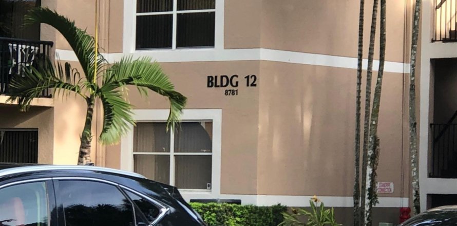 Condominio en Coral Springs, Florida, 1 dormitorio № 2154096