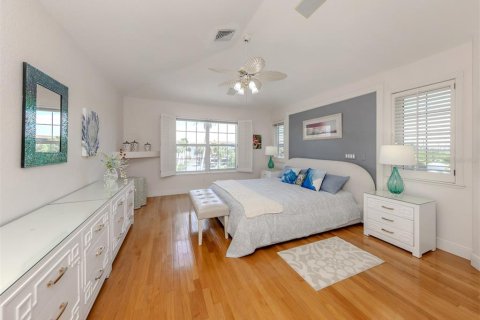 Condo in Englewood, Florida, 3 bedrooms  № 1913393 - photo 17