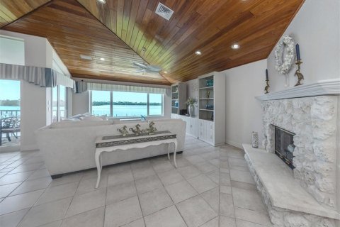Condo in Englewood, Florida, 3 bedrooms  № 1913393 - photo 4