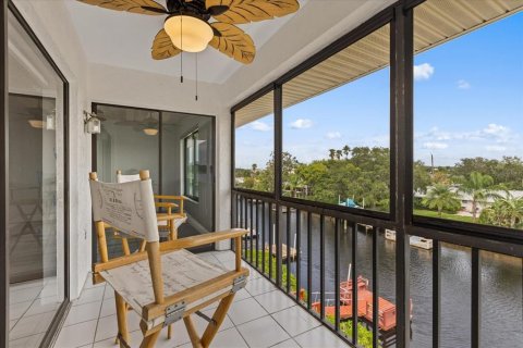 Condo in Port Richey, Florida, 2 bedrooms  № 1590187 - photo 6