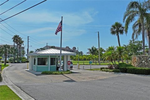 Condo in Port Richey, Florida, 2 bedrooms  № 1590187 - photo 27