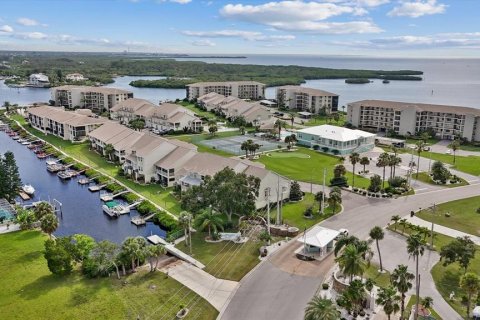 Condo in Port Richey, Florida, 2 bedrooms  № 1590187 - photo 23