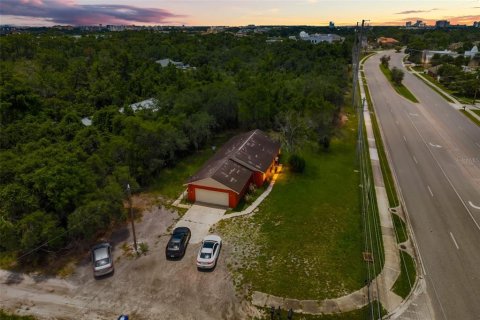 House in Orlando, Florida 3 bedrooms, 112.41 sq.m. № 2216173