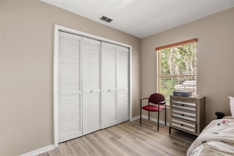 House in Orlando, Florida 3 bedrooms, 112.41 sq.m. № 2216173 - photo 23
