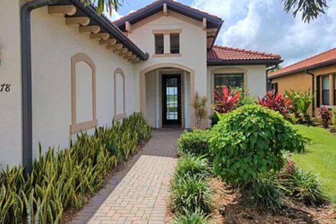 Снять в аренду виллу или дом в Венеция, Флорида 3 спальни, 189.89м2, № 1824947 - фото 2