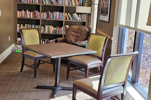 Снять в аренду виллу или дом в Венеция, Флорида 3 спальни, 189.89м2, № 1824947 - фото 24