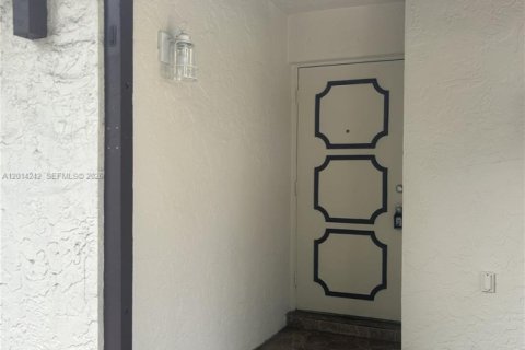 Adosado en alquiler en Miramar, Florida, 3 dormitorios, 113.34 m2 № 2078096 - foto 2