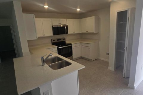 Casa en venta en Poinciana, Florida, 3 dormitorios, 121.61 m2 № 2423618 - foto 10
