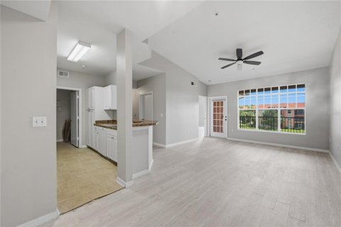 Condominio en alquiler en Orlando, Florida, 2 dormitorios, 99.68 m2 № 2198473 - foto 12