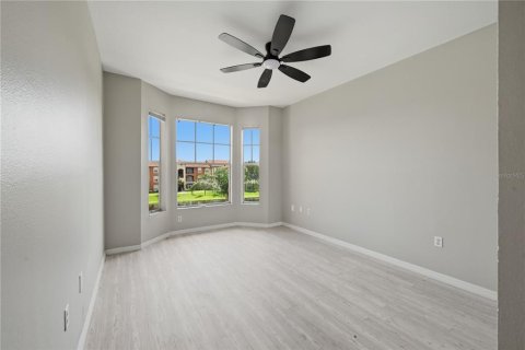 Condominio en alquiler en Orlando, Florida, 2 dormitorios, 99.68 m2 № 2198473 - foto 17