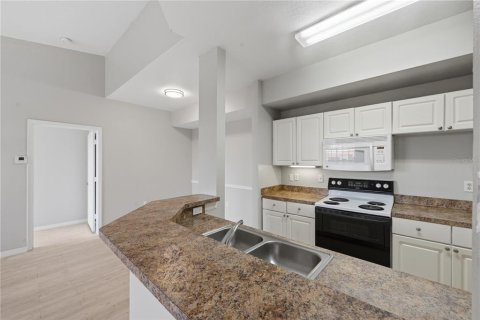 Condominio en alquiler en Orlando, Florida, 2 dormitorios, 99.68 m2 № 2198473 - foto 8