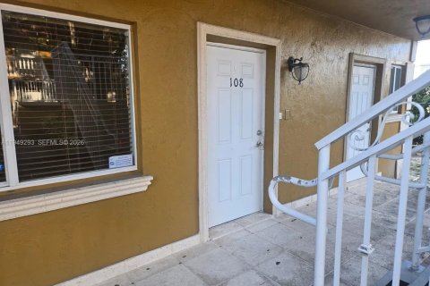 Снять в аренду квартиру в Холливуд, Флорида 1 спальня, 82.59м2, № 2005132 - фото 14