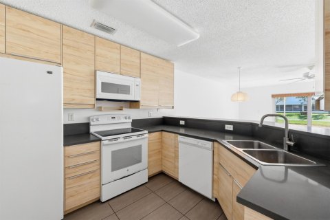 Touwnhouse à vendre à Jupiter, Floride: 2 chambres, 107.3 m2 № 2187392 - photo 13