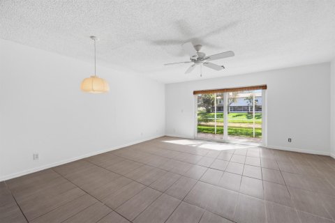 Touwnhouse à vendre à Jupiter, Floride: 2 chambres, 107.3 m2 № 2187392 - photo 6