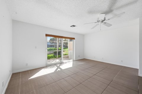 Touwnhouse à vendre à Jupiter, Floride: 2 chambres, 107.3 m2 № 2187392 - photo 8