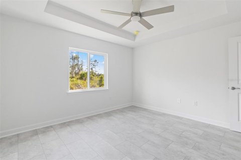 House in Port Charlotte, Florida 3 bedrooms, 112.23 sq.m. № 2155880 - photo 25