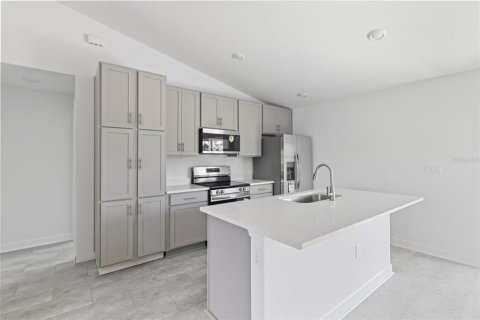 House in Port Charlotte, Florida 3 bedrooms, 112.23 sq.m. № 2155880 - photo 12