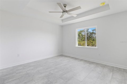House in Port Charlotte, Florida 3 bedrooms, 112.23 sq.m. № 2155880 - photo 20