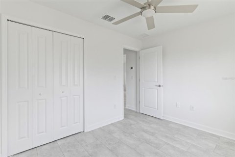 House in Port Charlotte, Florida 3 bedrooms, 112.23 sq.m. № 2155880 - photo 28