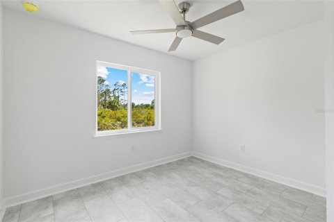 House in Port Charlotte, Florida 3 bedrooms, 112.23 sq.m. № 2155880 - photo 29