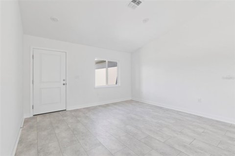 House in Port Charlotte, Florida 3 bedrooms, 112.23 sq.m. № 2155880 - photo 10