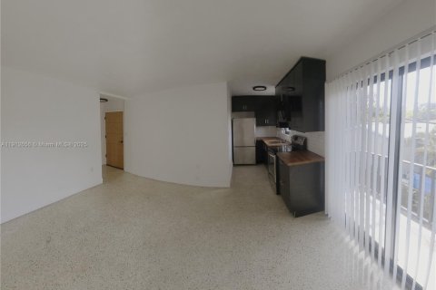 Copropriété à louer à Miami, Floride: 1 chambre, 55.74 m2 № 1969466 - photo 6