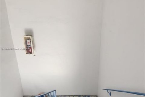 Copropriété à louer à Miami, Floride: 1 chambre, 55.74 m2 № 1969466 - photo 2