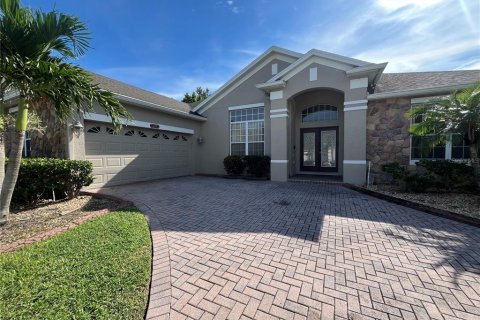 House in Ocoee, Florida 4 bedrooms, 234.02 sq.m. № 1912433 - photo 1