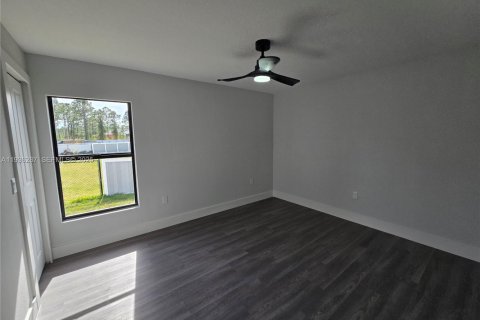 House in Lehigh Acres, Florida 4 bedrooms, 162.49 sq.m. № 1994314 - photo 26