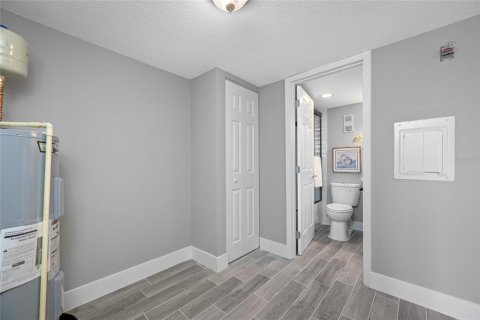 Condo in Clearwater, Florida, 1 bedroom  № 2098671 - photo 25