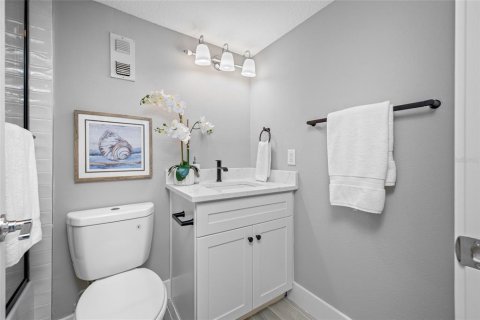 Condo in Clearwater, Florida, 1 bedroom  № 2098671 - photo 24