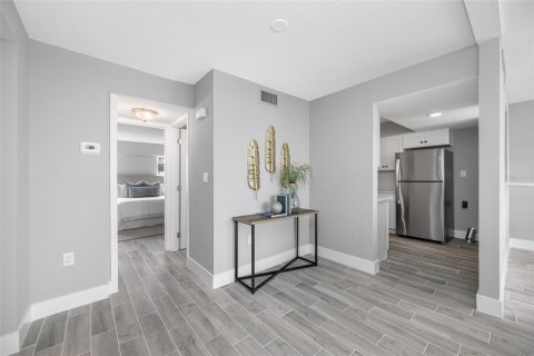 Condo in Clearwater, Florida, 1 bedroom  № 2098671 - photo 7