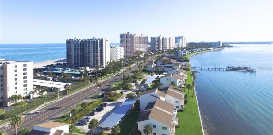 Condo in Clearwater, Florida, 1 bedroom  № 2098671