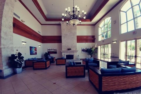 House in Doral, Florida 3 bedrooms, 145.95 sq.m. № 2023375 - photo 21