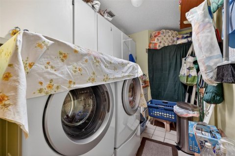 Купить кондоминиум в Сан-Сити-Центр, Флорида 8 комнат, 169.92м2, № 2211004 - фото 22