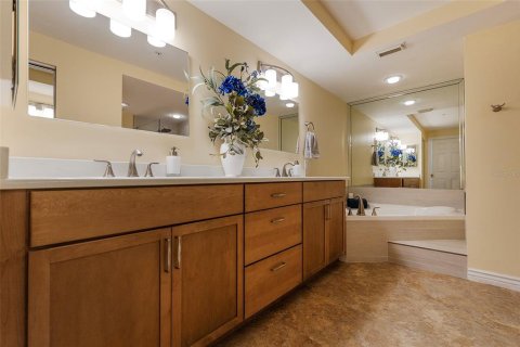 Condominio en venta en Ponce Inlet, Florida, 3 dormitorios, 217.11 m2 № 2102445 - foto 24